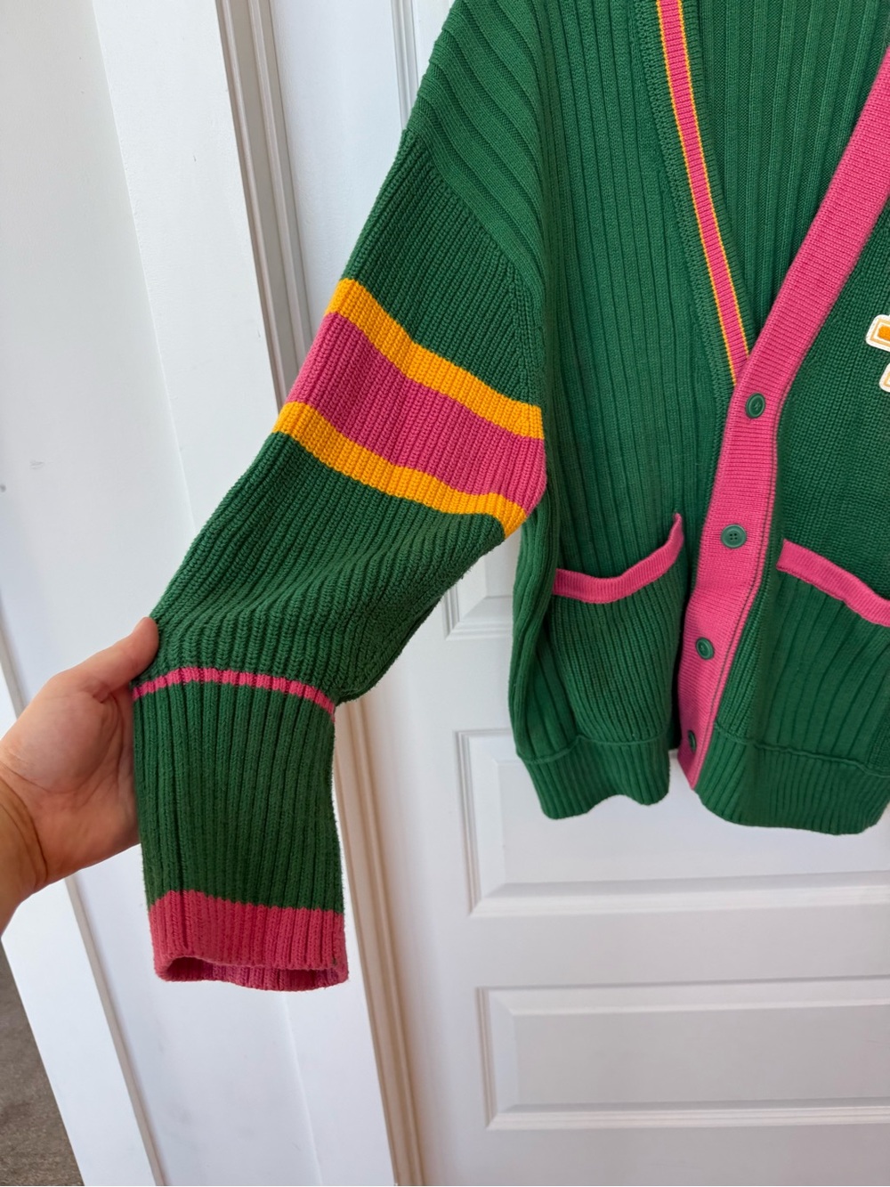 BANANA REPUBLIC ATHLETICS Varsity Cardigan
Sweater Green Pink - Picture 6 of 9
